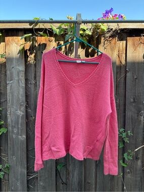 GAP Oversized V-Neck Lightweight Pink Sweater